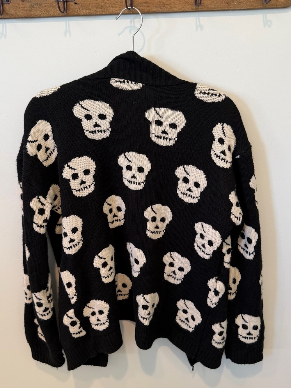 Black Skull Pattern Women’s Sweater
